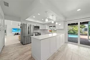 1040 Edgemere Dr, Fort Myers, FL 33919 - Photo 15