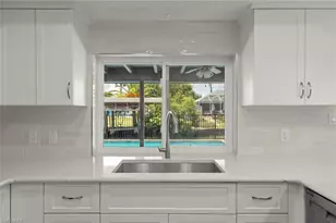 1040 Edgemere Dr, Fort Myers, FL 33919 - Photo 19