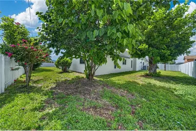 1408 SW 49th St, Cape Coral, FL 33914 - Photo 35