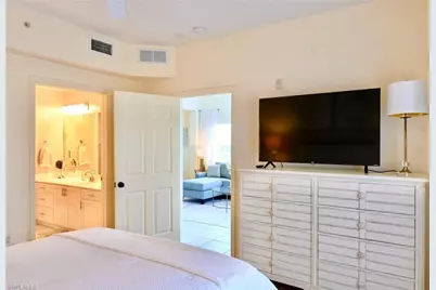 4450 Botanical Place Cir #301, Naples, FL 34112 - Photo 17