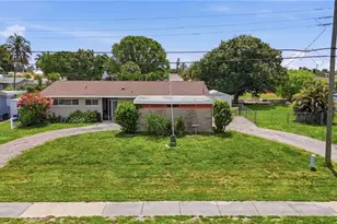 4430 Orange Grove Blvd, North Fort Myers, FL 33903 - Photo 3