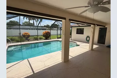 3923 SE 10th Pl, Cape Coral, FL 33904 - Photo 3