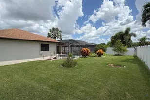 3923 SE 10th Pl, Cape Coral, FL 33904 - Photo 15