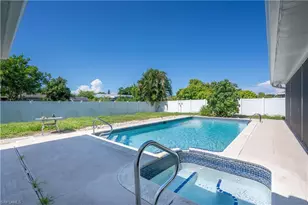 3538 Knollwood Rd, Fort Myers, FL 33919 - Photo 7