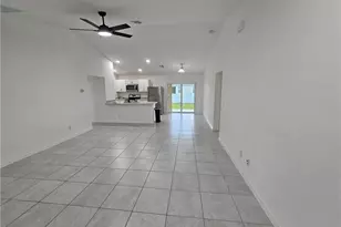 2523 NE 6th Pl, Cape Coral, FL 33909 - Photo 3