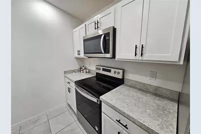 2523 NE 6th Pl, Cape Coral, FL 33909 - Photo 7