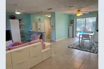 1027 SE 17th Ave, Cape Coral, FL 33990 - Photo 11