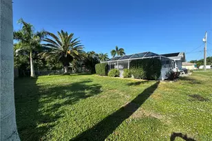 1027 SE 17th Ave, Cape Coral, FL 33990 - Photo 25