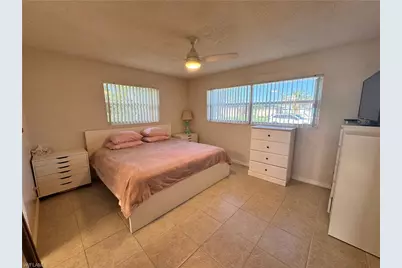 1027 SE 17th Ave, Cape Coral, FL 33990 - Photo 15