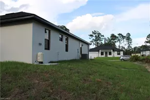 458 Windsor Ave S, Lehigh Acres, FL 33974 - Photo 33