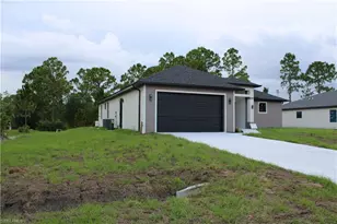 458 Windsor Ave S, Lehigh Acres, FL 33974 - Photo 3