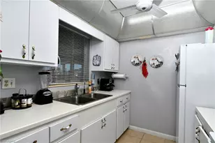 2201 Croton Ct, Lehigh Acres, FL 33936 - Photo 9