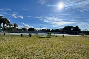 4265 Island Cir, Fort Myers, FL 33919 - Photo 47