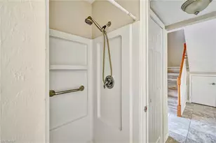 4265 Island Cir, Fort Myers, FL 33919 - Photo 19