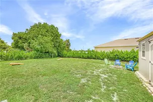 1207 NW 4th St, Cape Coral, FL 33993 - Photo 37