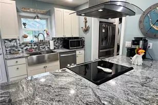 3772 Tropical Point Dr, Saint James City, FL 33956 - Photo 9