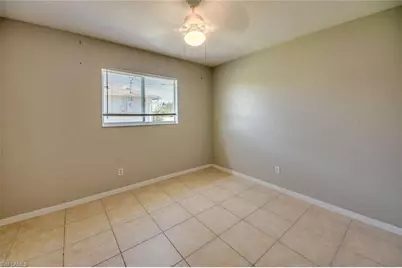 122 NW 9th Ter, Cape Coral, FL 33993 - Photo 17