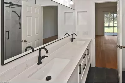 11069 River Trent Ct, Lehigh Acres, FL 33971 - Photo 23