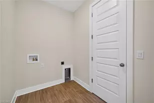 613 SW 13th St, Cape Coral, FL 33991 - Photo 25