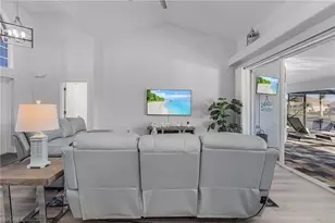 805 SW 8th Ct, Cape Coral, FL 33991 - Photo 5
