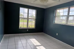 4143 Country Club Blvd, Cape Coral, FL 33904 - Photo 5