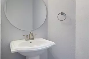 18210 Chesapeake Ct, Fort Myers, FL 33908 - Photo 9