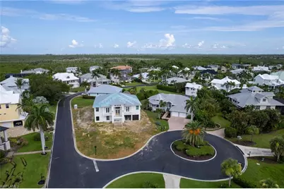 18210 Chesapeake Ct, Fort Myers, FL 33908 - Photo 29