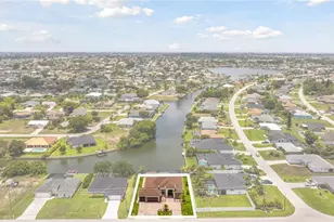 1210 SW Santa Barbara Pl, Cape Coral, FL 33991 - Photo 49