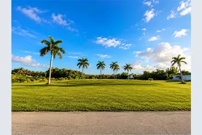 7655 Barrancas Ave, Bokeelia, FL 33922 - Photo 11
