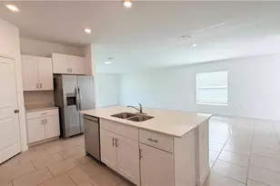 4007 San Clemente Ct, North Fort Myers, FL 33917 - Photo 9