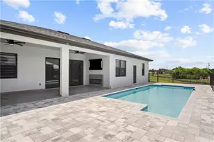 467 NE 5th Ave, Cape Coral, FL 33909 - Photo 23