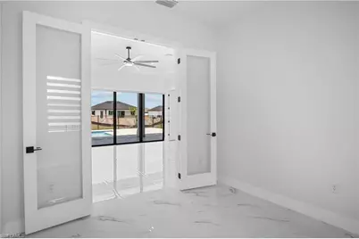 467 NE 5th Ave, Cape Coral, FL 33909 - Photo 9