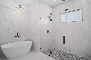 467 NE 5th Ave, Cape Coral, FL 33909 - Photo 11