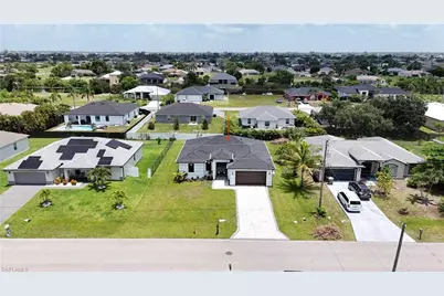 2827 SW 2nd Ln, Cape Coral, FL 33991 - Photo 5