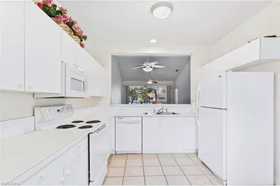 675 Luisa Ln #4, Naples, FL 34104 - Photo 9