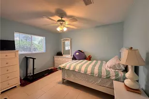 2916 Van Buren Pkwy, Cape Coral, FL 33993 - Photo 13