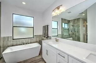 3527 SW 4th Ln, Cape Coral, FL 33991 - Photo 9