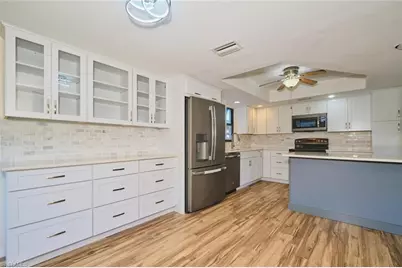 1914 SE 40th Ter #105, Cape Coral, FL 33904 - Photo 13