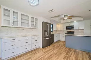 1914 SE 40th Terrace, Cape Coral, FL 33904 - Photo 13
