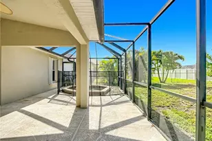 528 SE 27th St, Cape Coral, FL 33904 - Photo 41