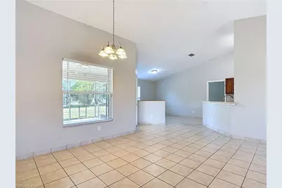 528 SE 27th St, Cape Coral, FL 33904 - Photo 13