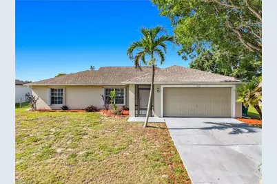 528 SE 27th St, Cape Coral, FL 33904 - Photo 1