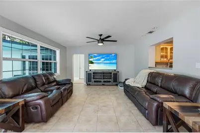 8327 Riviera Ave, Fort Myers, FL 33919 - Photo 15