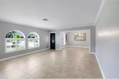 8327 Riviera Ave, Fort Myers, FL 33919 - Photo 11