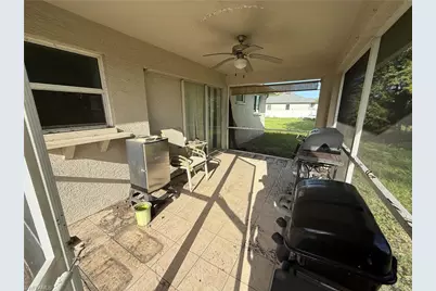 827 NE 17th Ter, Cape Coral, FL 33909 - Photo 15