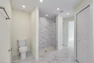 2622 NE 1st Pl, Cape Coral, FL 33909 - Photo 15