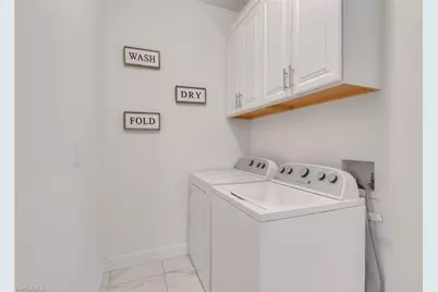 1517 NE 8th Pl, Cape Coral, FL 33909 - Photo 17