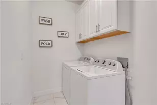 1517 NE 8th Pl, Cape Coral, FL 33909 - Photo 17