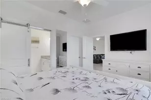 1517 NE 8th Pl, Cape Coral, FL 33909 - Photo 11
