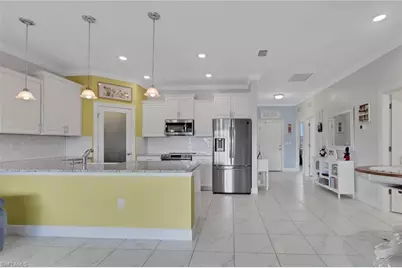 1519 NE 8th Pl, Cape Coral, FL 33909 - Photo 5